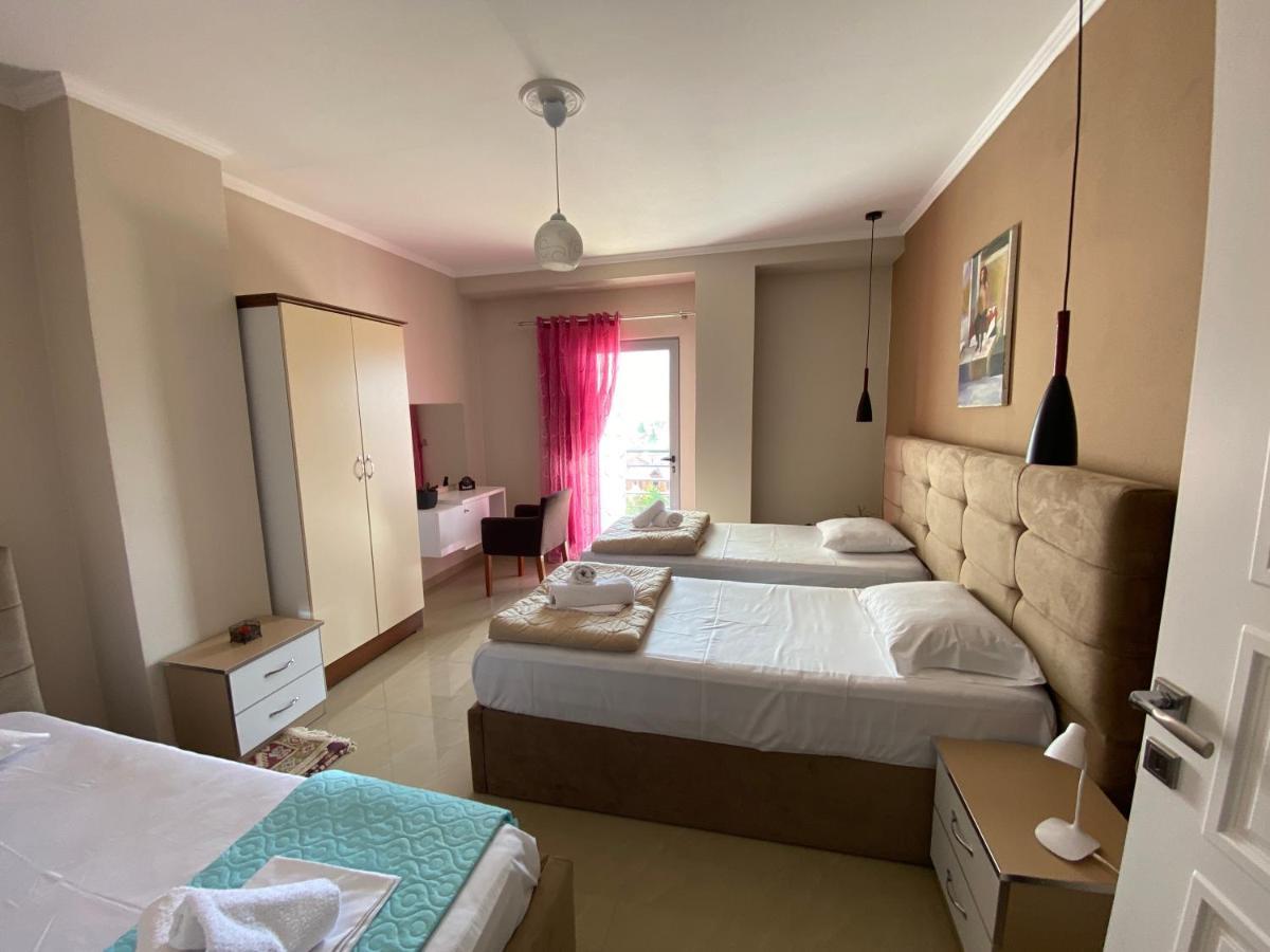 Guest'S Apartament Pogradec Exterior photo